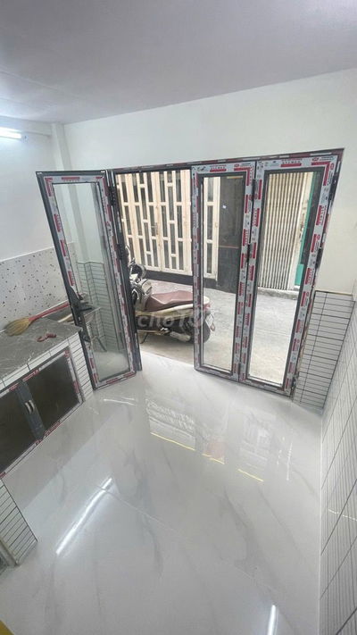Bán nhà giáp Lê Văn Quới, 11 m2, nhỉnh 1 tỷ