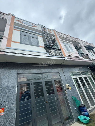 Nhà Bán 4x7m giá 900tr còn bớt nha đẹp vị trí càng đẹp hơn