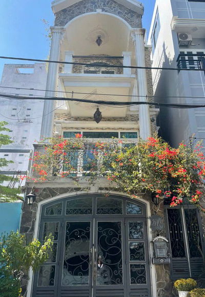 NHÀ ĐẸP KHU VIP NGUYỄN SƠN. 5X18M. 4 TẤM. GIÁ: 10.3 TỶ