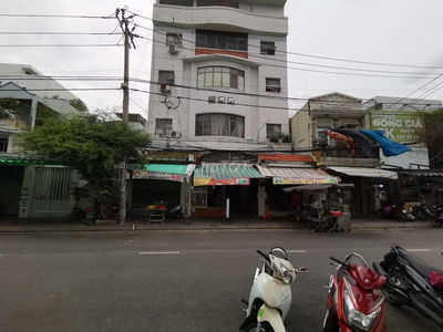 PHÒNG ĐẦY ĐỦ NỘI THẤT CỬA SỔ CHÀ BÁ, THOÁNG MÁT,