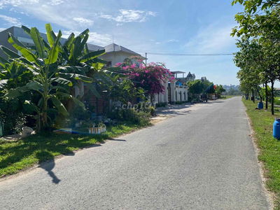 Đất mặt tiền view sông, gần tổ hợp FPT Bình Dương