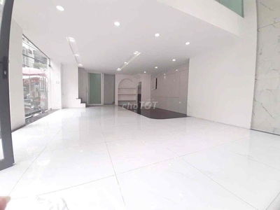 GÓC 2MT LÊ VĂN SỸ, 5X18M, 5 TẦNG, THANG MÁY, 40TRIỆU