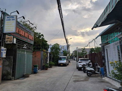 Cặp đất đẹp 8m x 25m 200m2 1/ Hẻm 8m thông Lê Thị Riêng