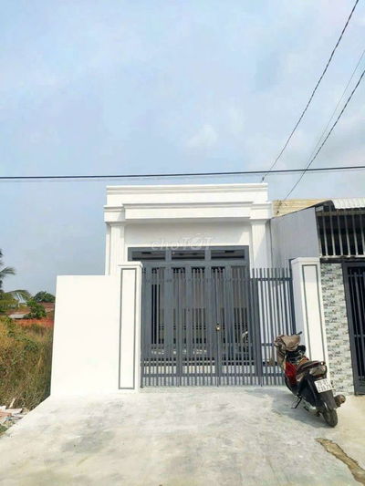 Nhà hẻm 24 ngô quyền vô. Chỉ 935 triệu.