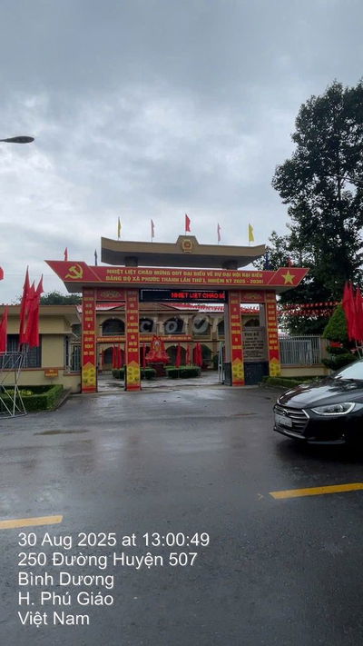CẦN BÁN NHÀ VƯỜN CÓ NHÀ CẤP 4 CÓ VƯỜN MÍT GIÁ 900TRIỆU