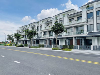 🏠 MỞ BÁN NHÀ LIÊN KẾ CAO CẤP – GLADIA BY THE WATERS