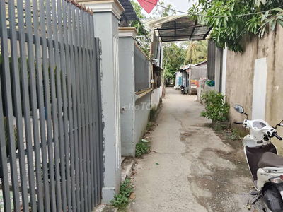 Cho Thuê nhà Nguyên Căn 03 PN 02 Toilet Sân vườn rộng