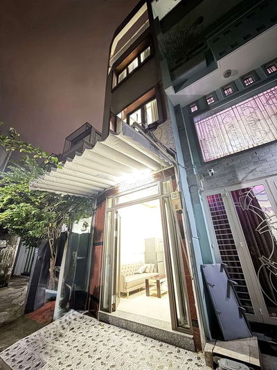 BÁN🏡PHAN VĂN TRỊ, BÌNH THẠNH- GẦN MẶT TIỀN- 33M2❌ 4 TẦNG 💵5.85TỶ