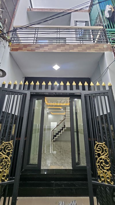 Mua bán nhà quận 4, 2 tầng, 40m2 đất, 2 phòng ngủ, khu dân cư. hẻm 2m5