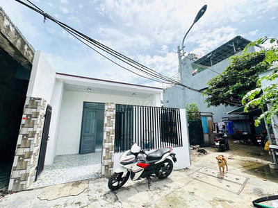 Nhà Cấp 4 kiệt 4m DT Lớn sát cầu ngã ba Huế