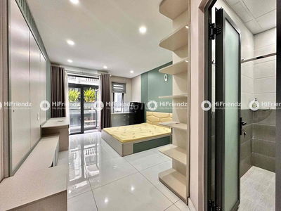 CHDV Full NT_Sang trọng_Có chỗ đậu ô tô gần Đầm Sen, Tân Bình