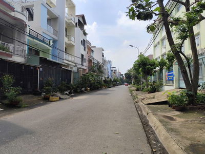 Bán nhà mặt tiền đường số 14 khu Tên Lửa 4x14 đúc 3 tấm