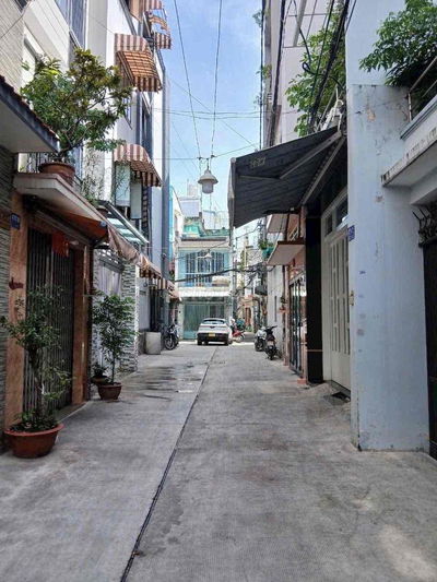 HÀNG TỐT SẮP BAY QUẬN 10.HẺM XE HƠI NGÔ QUYỀN P5 Q10