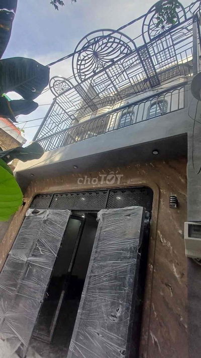 Quân bán nhà giá tốt ai có nhu cầu liên hệ m tư vấn nhiệt tình nhé