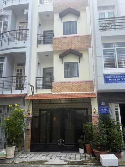 Nhà phố liền kề đường số 5 P. Bình Thuận, Q7 (gần ga Metro Cần Giờ)