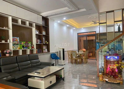 NHÀ 2 MẶT TIỀN CẠNH CÔNG VIÊN, 4 TẦNG, NỘI THẤT MỚI, CẠNH PHÚ MỸ HƯNG