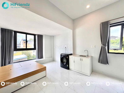 Căn hộ cửa sổ trời Full nội thất cao cấp Âu dương lân Sát Q1 Q5
