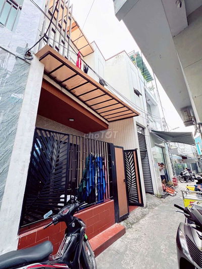 ✅ NHÀ 3 TẦNG TRẦN CAO VÂN CÁCH ĐƯỜNG 4 CĂN NHÀ CHO THUÊ 15TR/THANG✅