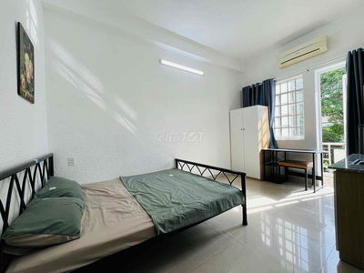 CHO THUÊ STUDIO BAN CÔNG SÁT QUẬN 10 GẦN ĐH BÁCH KHOA NHÀ MỚI