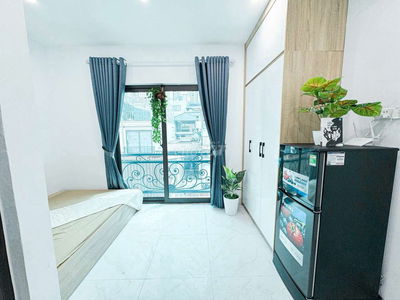 Ngã Tư Sở Mới Tinh Full Đồ Ban Công Giá Tốt Ở Ngay
