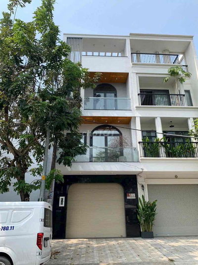 nhà đường 32 khu Ao Sen-Tên Lửa gần Aeon thang máy đẹp