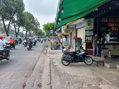 CHO THUÊ Mặt bằng NGUYỄN KIỆM!! ĐỐI DIỆN CỔNG BỆNH VIỆN 175.