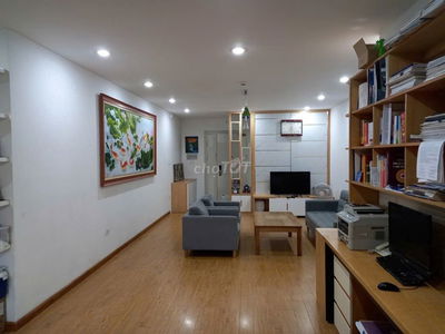 cho gia đình Thuê nhà 4 tầng để ở