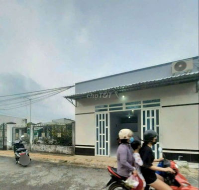 Chỉ 1 tỷ 150 triệu - BÁN NHÀ TRỆT - SỔ HỒNG - VIEW BỜ KÈ CHỢ CÁI CHANH