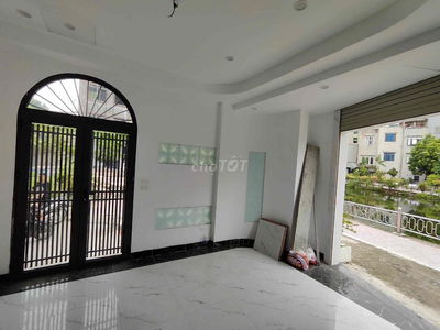 Lô góc Kiến Hưng Mậu Lương  31m 5T 7,55 tỷ view hồ ,sân chơi , thoáng
