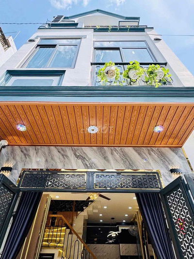 NHÀ ĐẸP GÒ VẤP NHỈNH 5 ĐỒNG PHẠM VĂN CHIÊU 3 TẦNG BTCT 4 PHÒNG NGỦ nhỉ