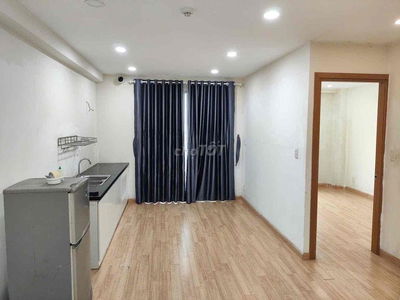 Cho thuê ch Starlight Q6 2Pn 1wc có máy lạnh đầu tháng 10 ở