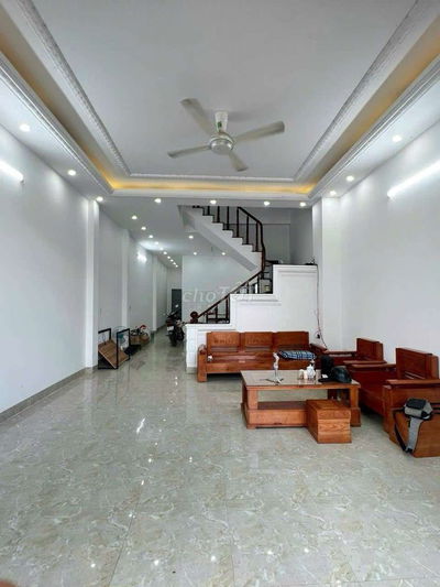 NHÀ 3 TẦNG VỊ TRÍ SIÊU ĐẸP CHỈ 4,3 TỶ 100M2 ĐƯỜNG 25M KHU NAM SÀI GÒN
