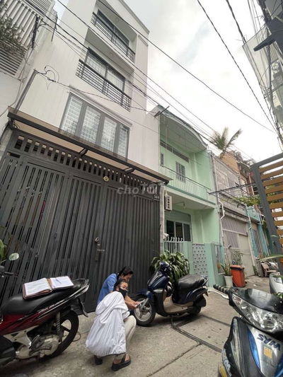Chủ cần bán gấp nên giảm 690tr.Hẽm Nguyễn Hữu Tiến 6x10 giá 5.3 tỷ