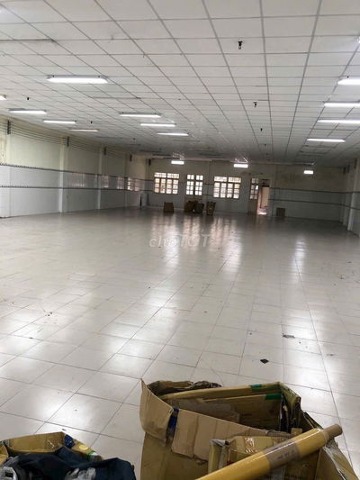 Cho thuê mặt bằng xưởng 420m2 mặt tiền Phạm Văn Sáng, Xuân Thới Thượng