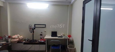 Bán gấp nhà Đại Áng trục chính conteno tránh nhau ,dân xây giá 14.5 tỷ