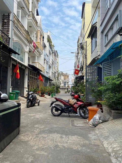 BÁN NHÀ SÁT VẠN PHÚC CITY