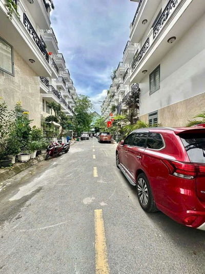 Nhà đẹp, khu đồng bộ Tô Ngọc Vân