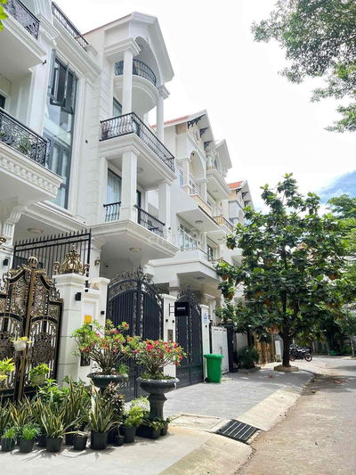 Căn Hộ Penthouse Him Lam - Sẵn Nội Thất/Dịch Vụ Dọn Phòng Quận 7
