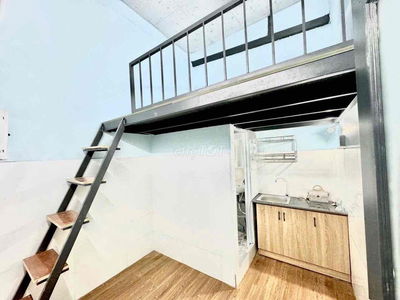 DUPLEX GÁC CAO 2M — SẴN MÁY LẠNH — GẦN ĐH VĂN LANG