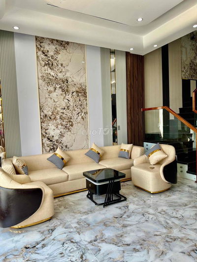 Bán nhà 3 tầng full nội thất - đường 5m5 CỔ MÂN LAN - Hoà Xuân - Cẩm