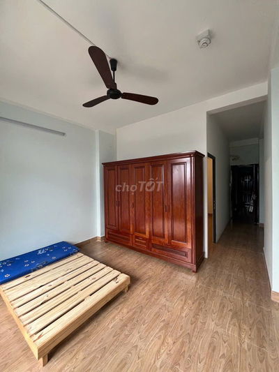 Cho thuê phòng trọ có ban công tại Tạ Quang Bửu, Quận 8