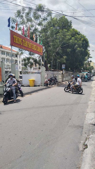 Bán gấp nhà Đặng Văn Bi, Trường Thọ,Thủ Đức 42m2,chỉ 3tỷ.