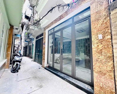 Nhà đẹp ở ngay gần trường Đại học gần phố gần oto Xuân Thuỷ