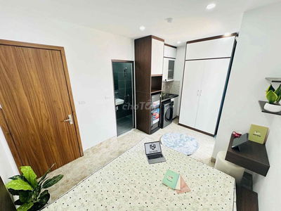 Phòng đẹp ban công full đồ 44 Hào Nam mới