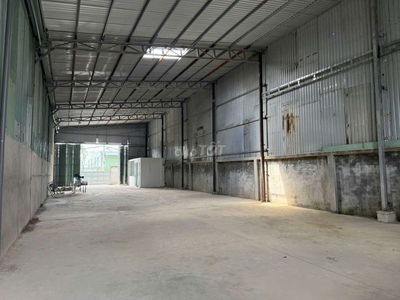 Cho thuê xưởng thạnh xuân 400m2 cont đi đêm 24tr
