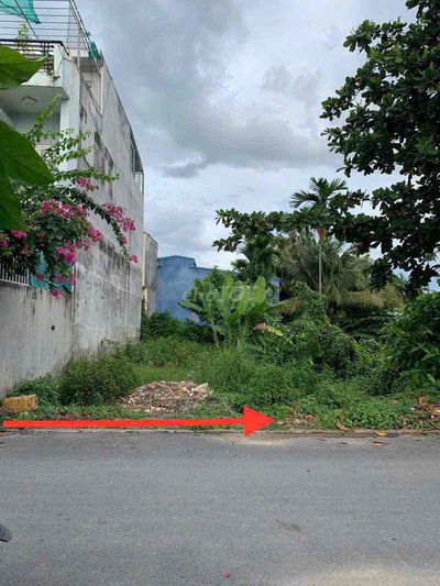 cần bán lô đất MT VP38a . ngang 5x 20 có 75m thổ cư đường nhựa thông