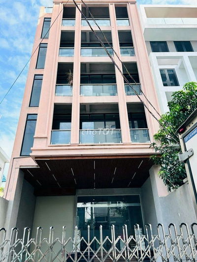 🏡 CHO THUÊ NHÀ MT NGUYỄN HỒNG ĐÀO_8x18m_HẦM 4 LẦU, THANG MÁY,MÁY LẠNH.