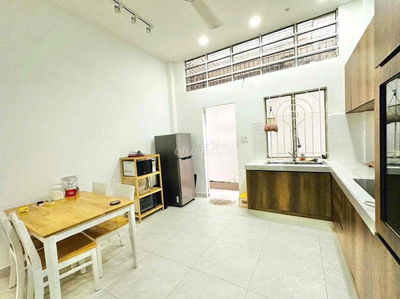CHO THUÊ NHÀ ĐẸP FULL NỘI THẤT KHU TÊN LỬA