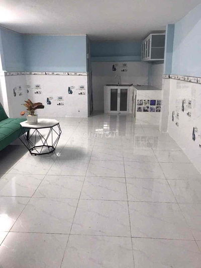 TÔ NGỌC VÂN GẦN TRƯỜNG QUỚI XUÂN. TRỆT LẦU 2PN WC. ĐƯỜNG XE TẢI