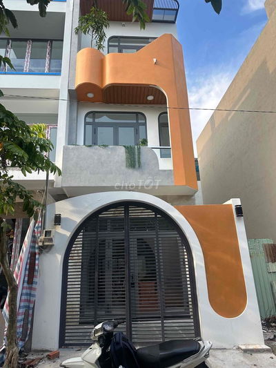 BÁN NHÀ 3 TẦNG -64m2-nhỉnh 5 tỷ-ĐƯỜNG XH THÔNG-GẦN VINHOME GRAND PARK
